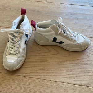Veja shoes